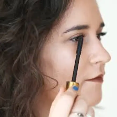 Let Mascara Dry Fully