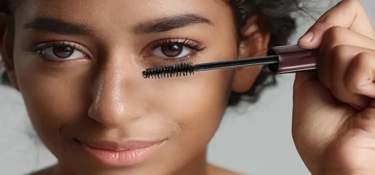 Stop Mascara from Clumping